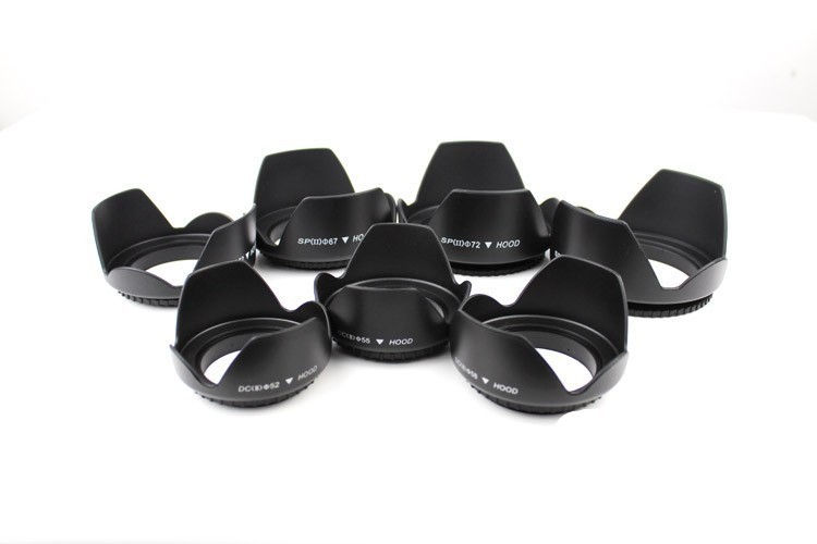Paraluce universale 49mm 52mm  - Lens Hood Petal recensione e prezzo