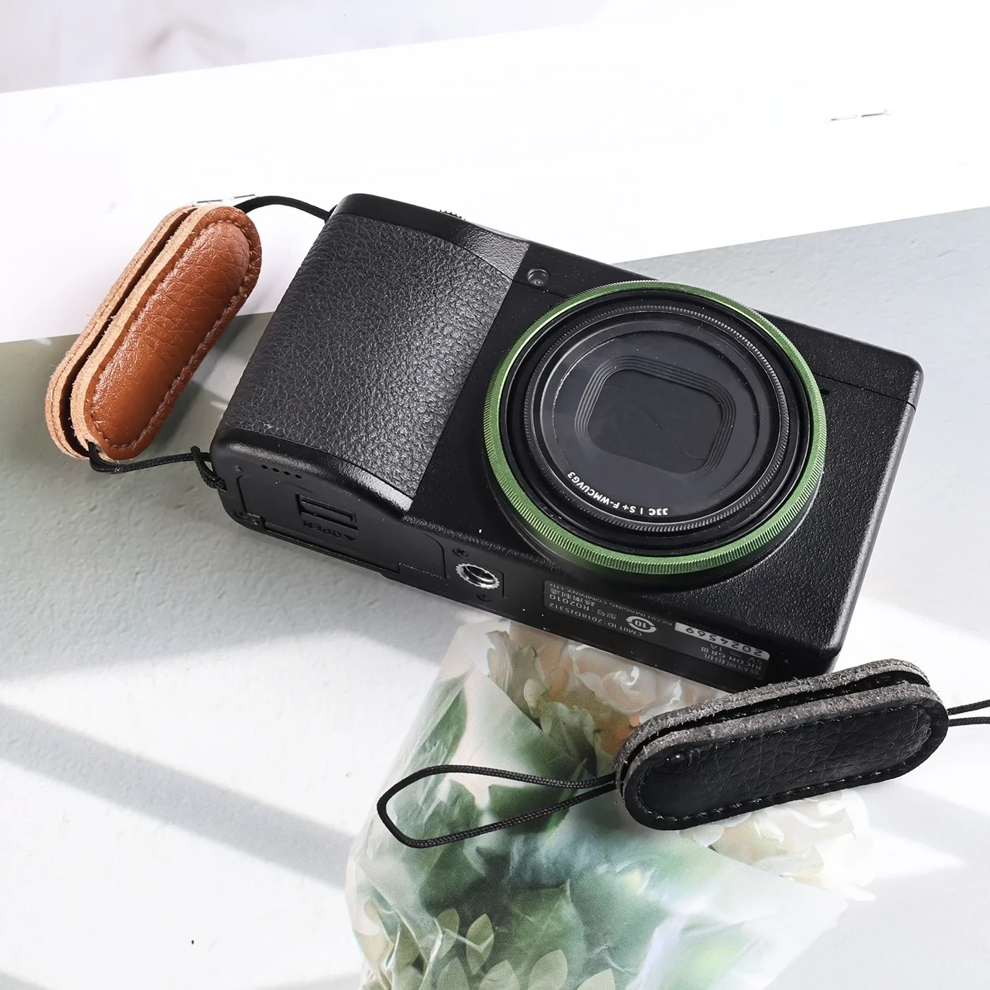 Cinghia ad anello in vera pell - Camera Strap Leather recensione e prezzo