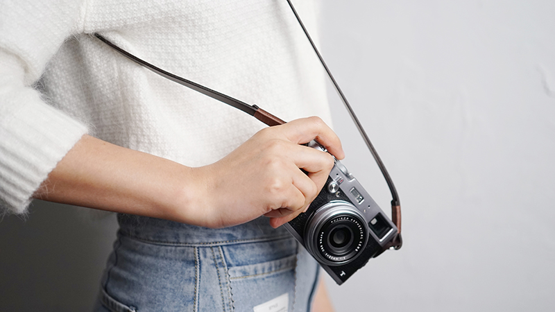 Cinghia per Fotocamera in Vera - Camera Strap Leather recensione e prezzo